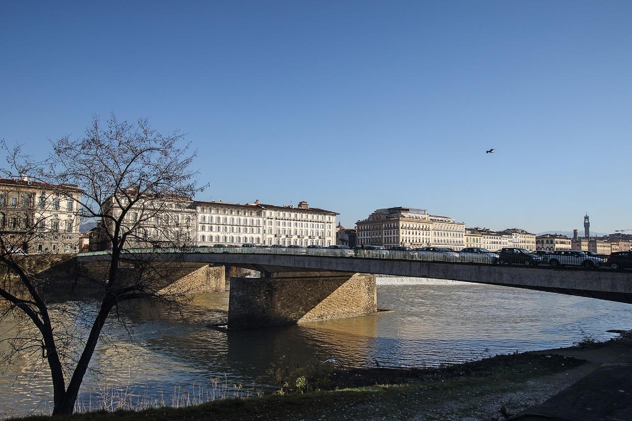 Apartament Lungarno Elegance Florencja Zewnętrze zdjęcie